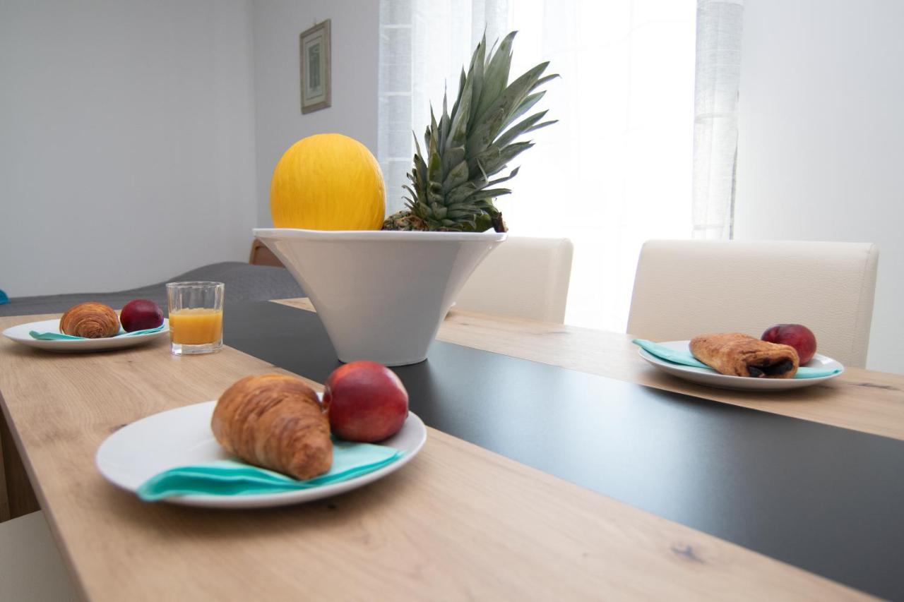 Valkane Beach Studio Apartment بولا المظهر الخارجي الصورة