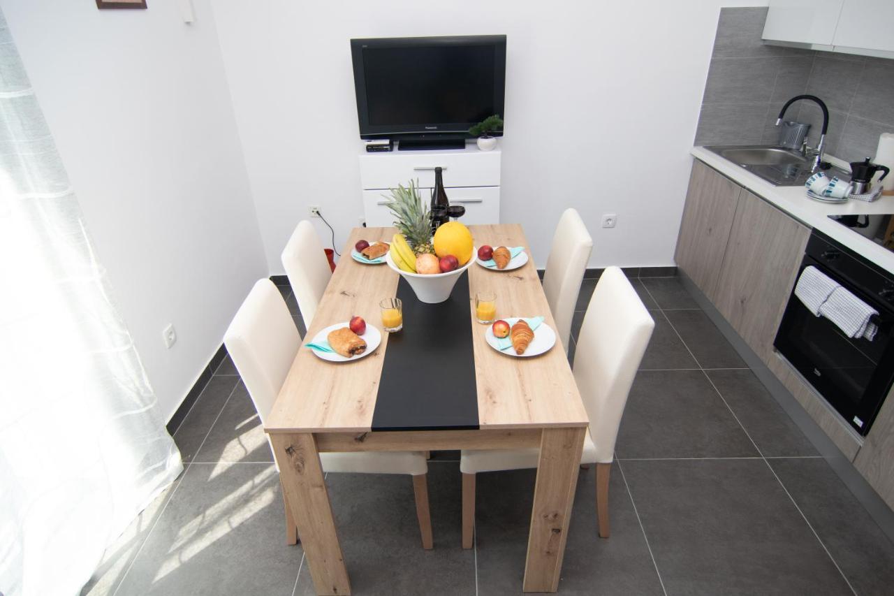Valkane Beach Studio Apartment بولا المظهر الخارجي الصورة