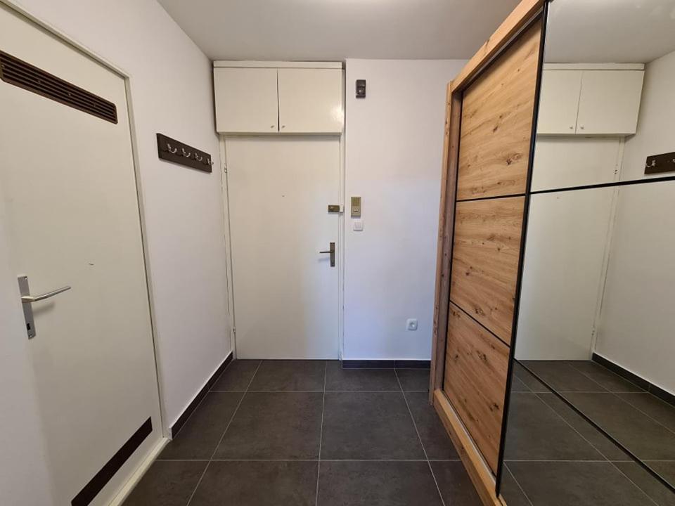 Valkane Beach Studio Apartment بولا المظهر الخارجي الصورة