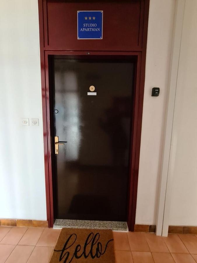 Valkane Beach Studio Apartment بولا المظهر الخارجي الصورة